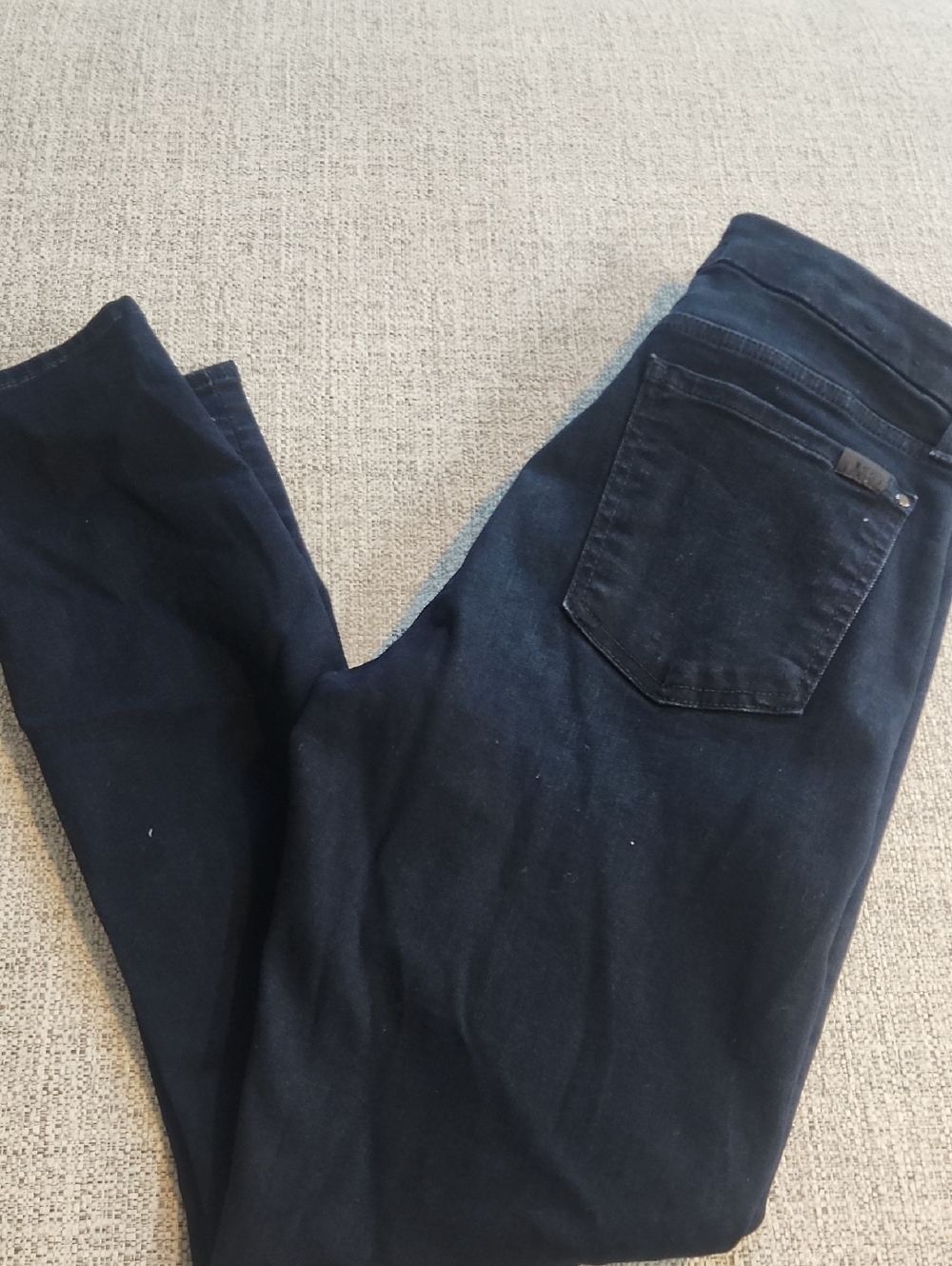 7 For All Mankind Skinny Jeans in Dark Navy